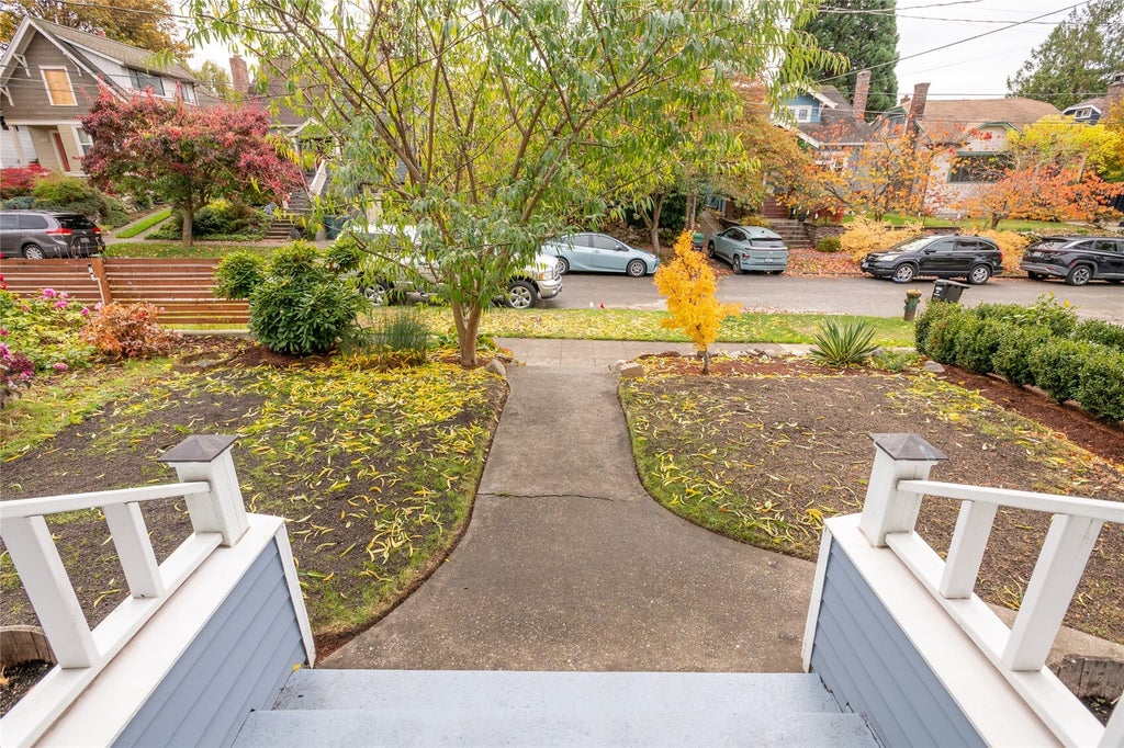Photo of 136 NE 52nd Street, Seattle, WA 98105 (MLS # 2599550)