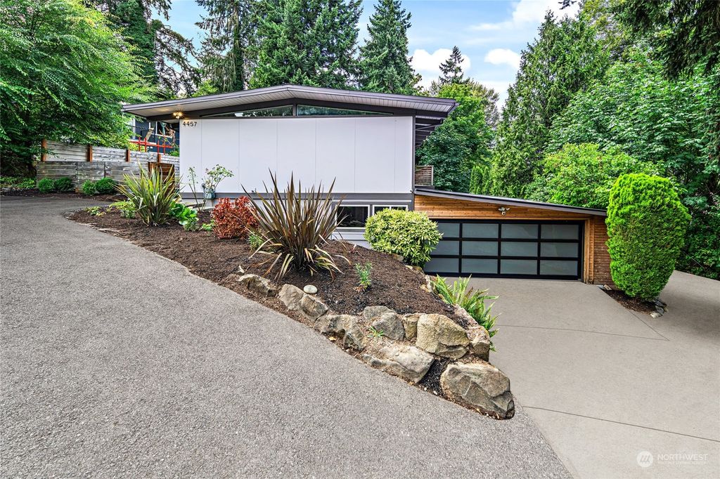 Photo of 4457 119th Avenue SE, Bellevue, WA 98006 (MLS # 2150096)