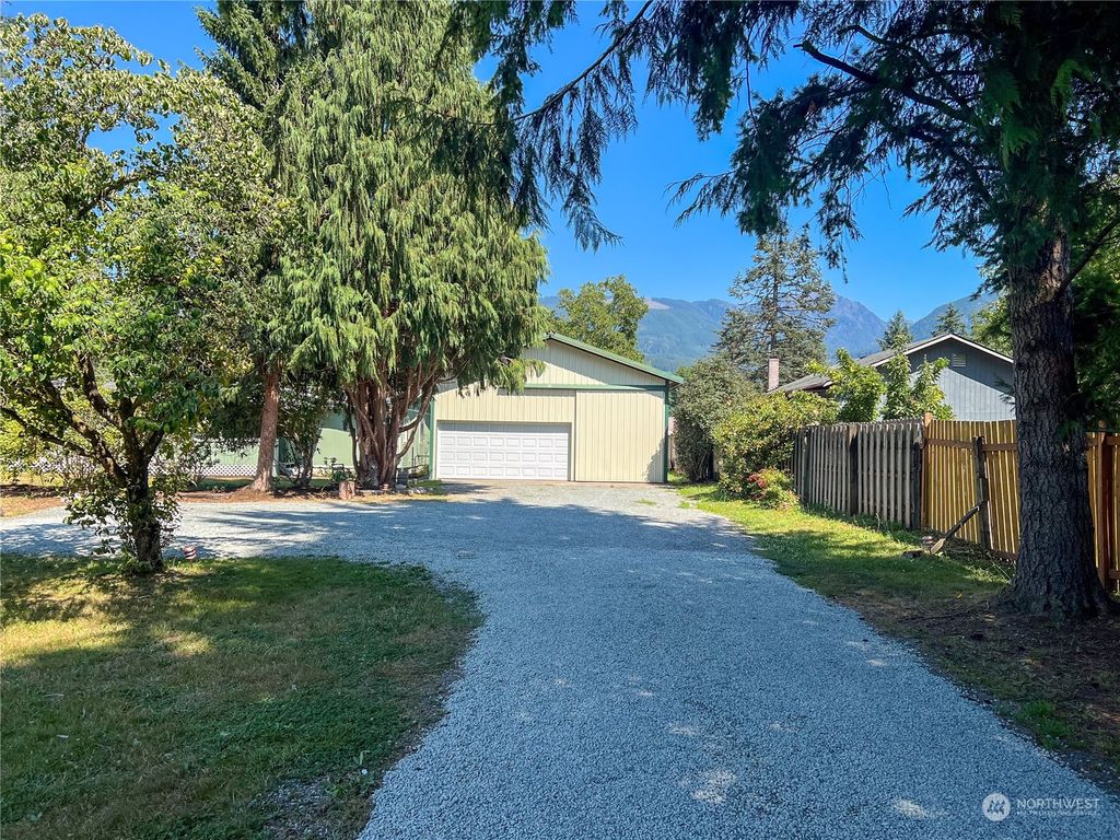 Photo of 115 croft ave Ave W, Gold Bar, WA 98251 (MLS # 2277102)