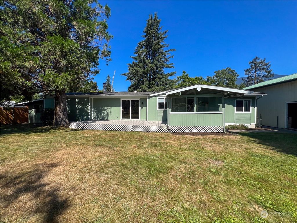 Photo of 115 croft ave Ave W, Gold Bar, WA 98251 (MLS # 2277102)