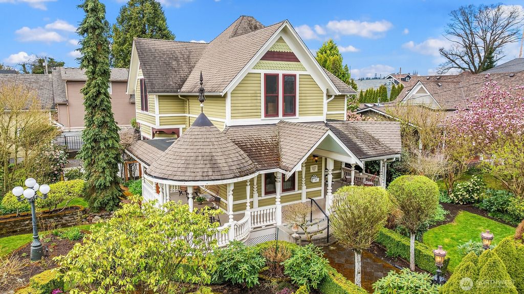 Photo of 416 Avenue D, Snohomish, WA 98290 (MLS # 2338052)