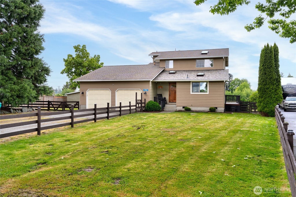Photo of 17065 Avon Street, Mount Vernon, WA 98273 (MLS # 2588855)