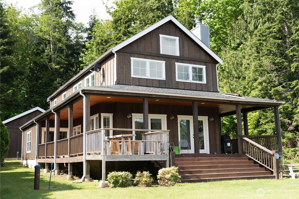 Photo of 34183 South Shore Drive, Mount Vernon, WA 98274 (MLS # 2521708)