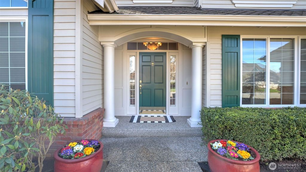 Photo of 1419 268th Way SE, Sammamish, WA 98075 (MLS # 2349695)