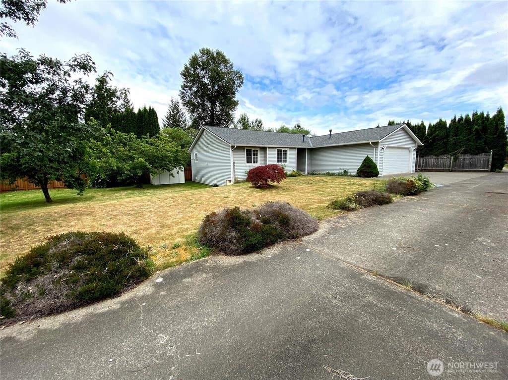 Photo of 11519 SE 248th Street, Kent, WA 98030 (MLS # 2549312)