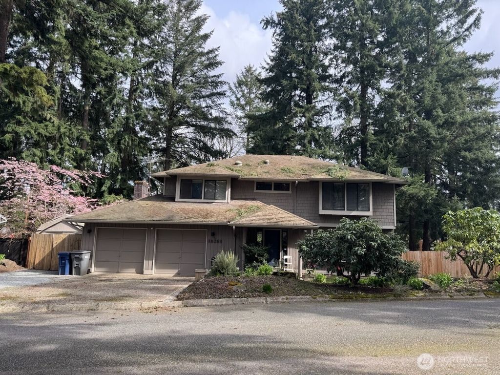Photo of 10406 115th Place NE, Kirkland, WA 98033 (MLS # 2375070)