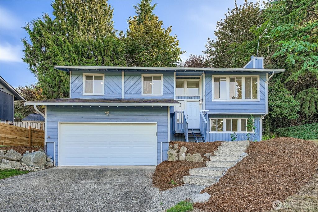 Photo of 4301 S 263rd Street, Kent, WA 98032 (MLS # 2426526)