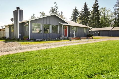 Photo of 31 Gillis Avenue, Sequim, WA 98382 (MLS # 2517413)