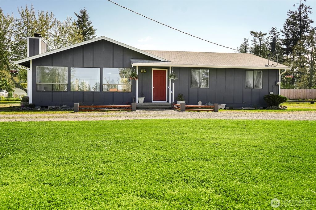 Photo of 31 Gillis Avenue, Sequim, WA 98382 (MLS # 2517413)