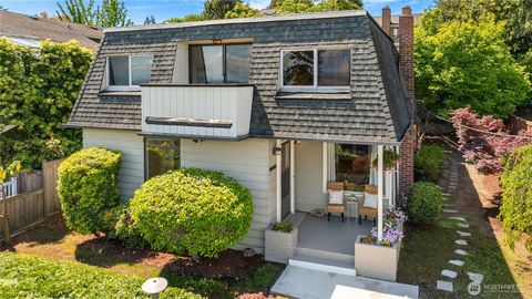 Photo of 2727 36th Avenue SW, Seattle, WA 98126 (MLS # 2524582)