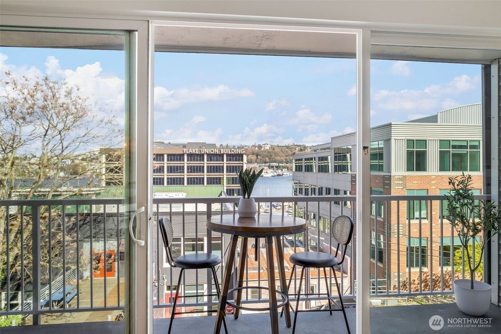Photo of 762 Hayes Street #35, Seattle, WA 98109 (MLS # 2365048)