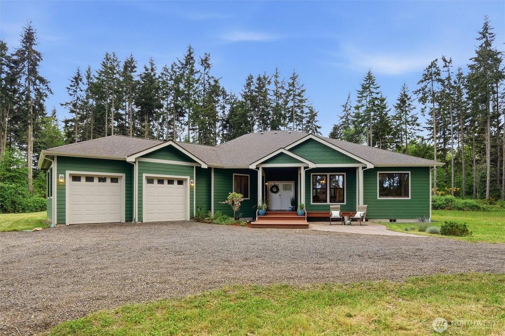 Photo of 8283 NE 360th Street, Kingston, WA 98346 (MLS # 2526803)