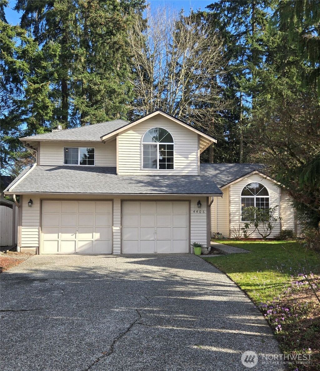 Photo of 4406 143rd Place SW, Lynnwood, WA 98087 (MLS # 2329655)