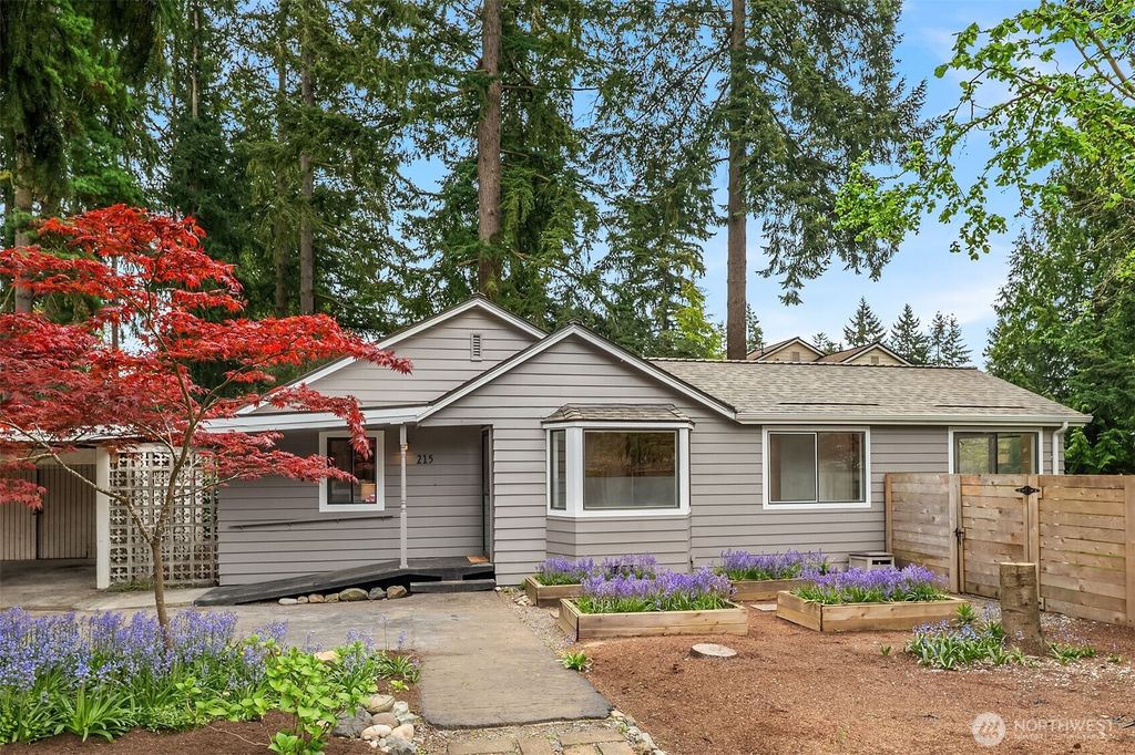 Photo of 215 NW 130th Street, Seattle, WA 98177 (MLS # 2515457)