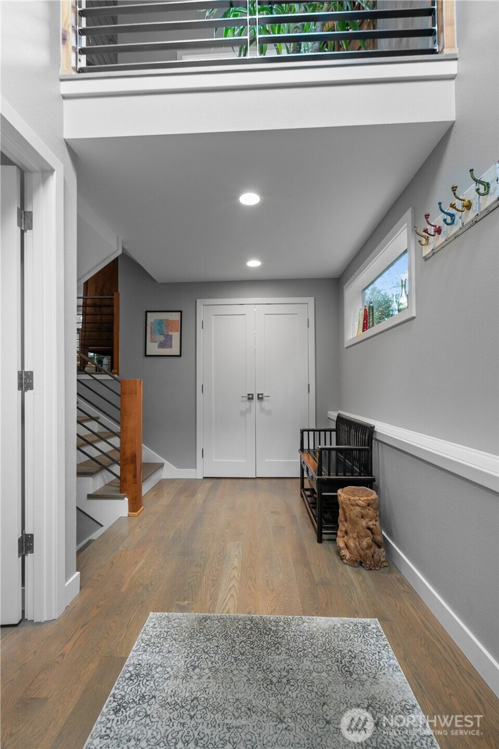 Photo of 21519 NE 29th Street, Sammamish, WA 98074 (MLS # 2475633)