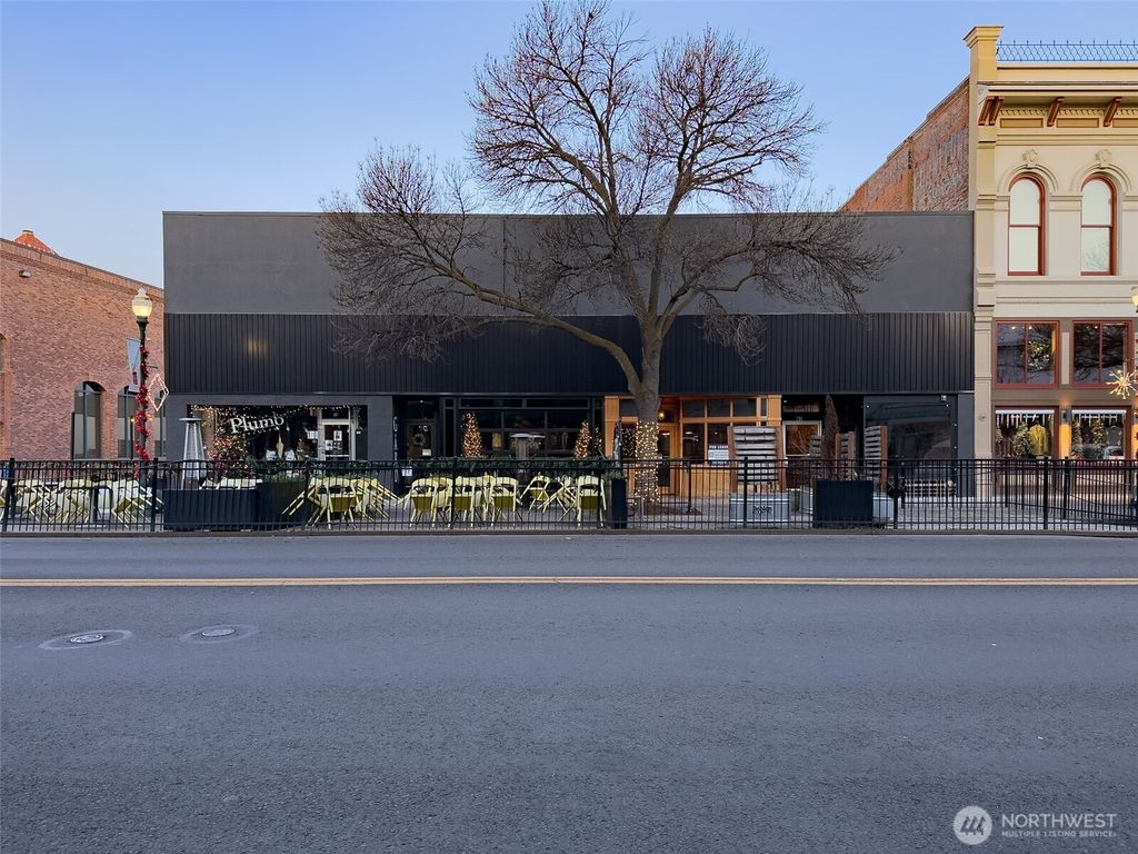 Photo of 45 E Main Street, Walla Walla, WA 99362 (MLS # 2464136)