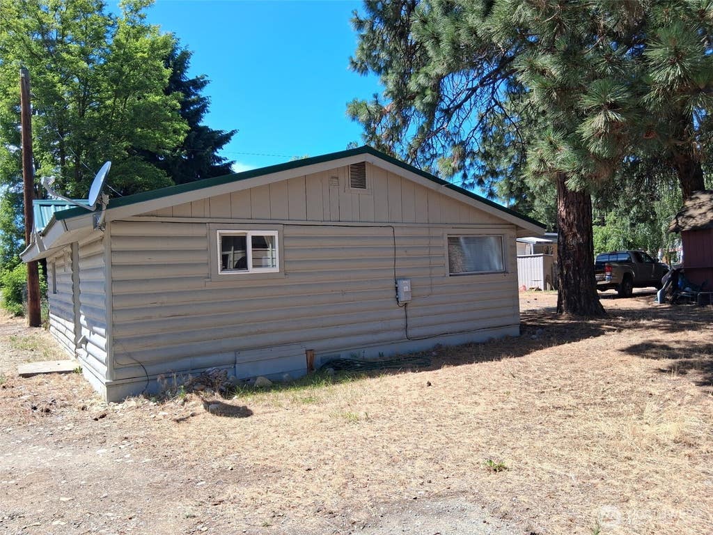 Photo of 415 Broadway Avenue, South Cle Elum, WA 98943 (MLS # 2539181)