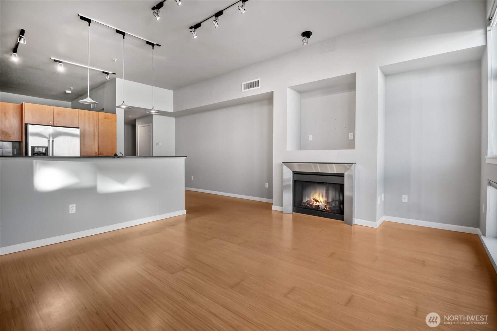 17 W Mercer Street 217