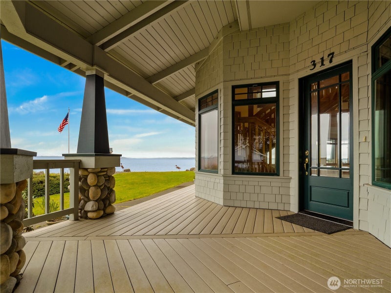 317 Captain Gray Court SE
