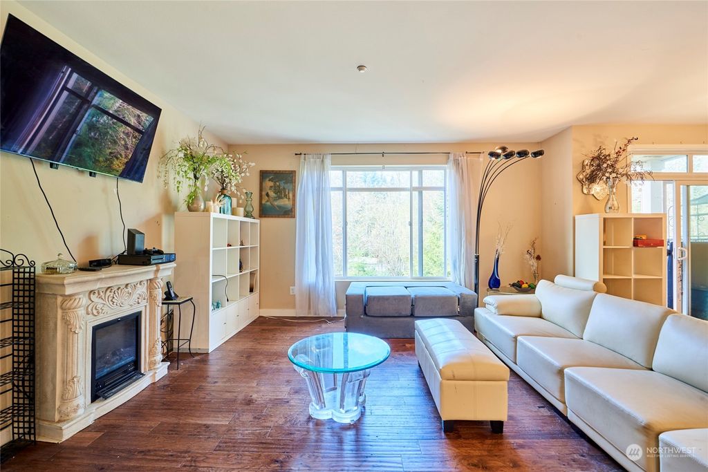 Photo of 23948 NE 115th Lane #202, Redmond, WA 98053 (MLS # 2309282)