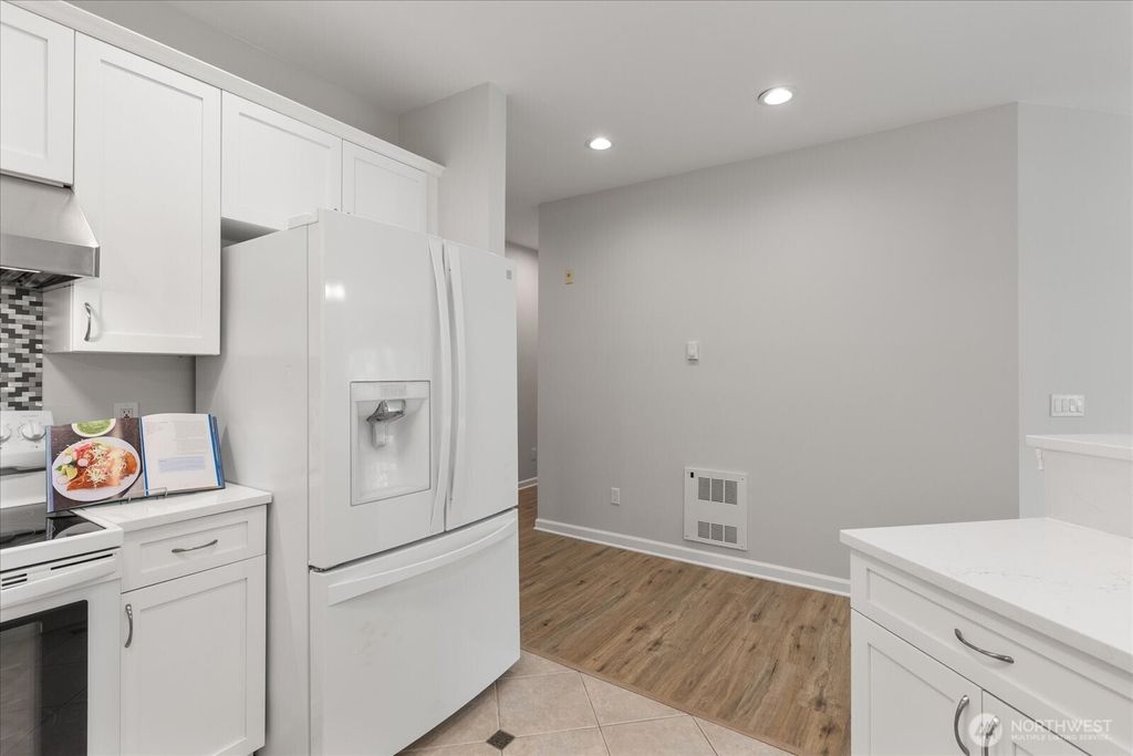 Photo of 15000 Juanita Drive NE #402, Kenmore, WA 98028 (MLS # 2404332)