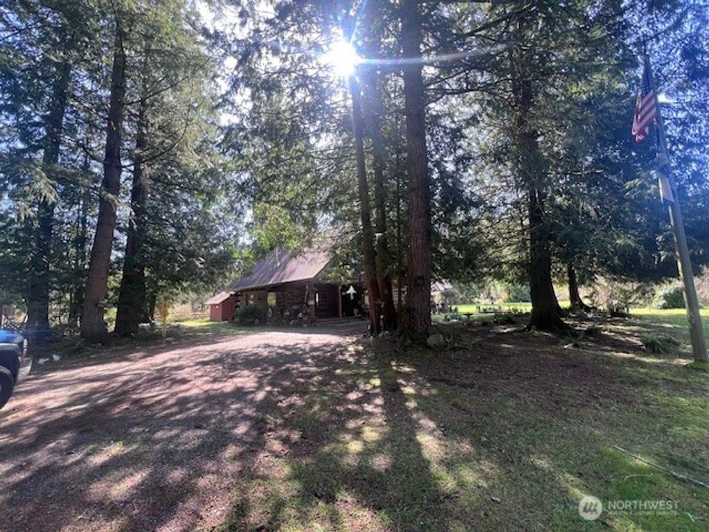 Photo of 20707 SE 248th Street, Maple Valley, WA 98038 (MLS # 2392056)