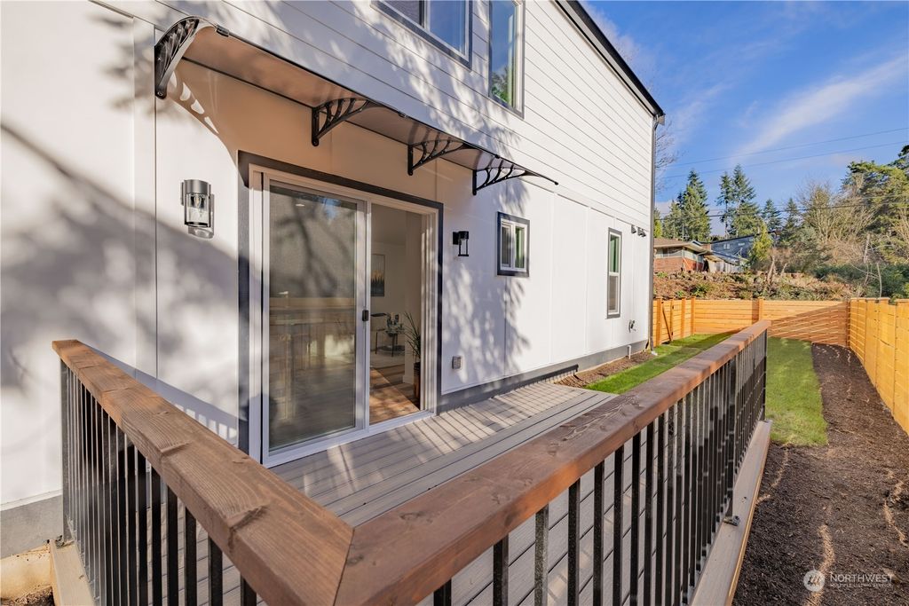 Photo of 10601 NE 14th Avenue NE, Seattle, WA 98125 (MLS # 2194622)