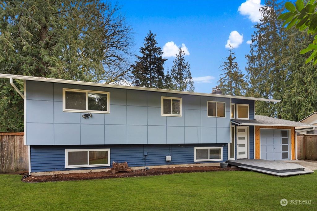 Photo of 21045 NE 92nd Street, Redmond, WA 98053 (MLS # 2173344)