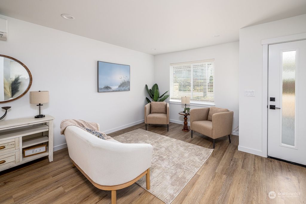 Photo of 9238 B Evanston Avenue N, Seattle, WA 98103 (MLS # 2267429)