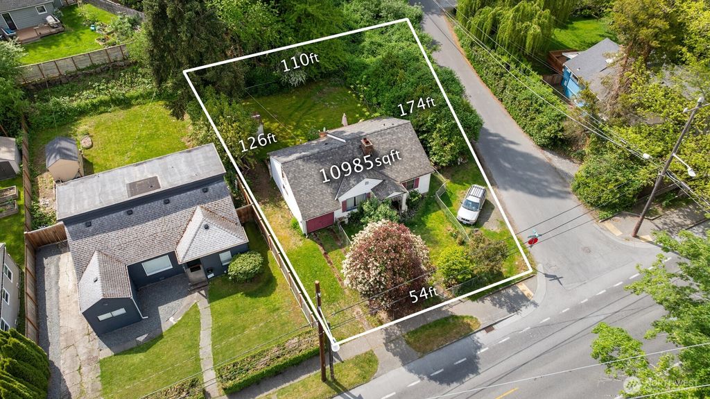 Photo of 8315 Ravenna Avenue NE, Seattle, WA 98115 (MLS # 2529432)