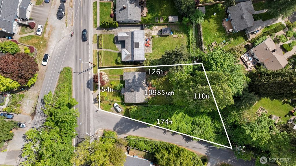 Photo of 8315 Ravenna Avenue NE, Seattle, WA 98115 (MLS # 2529432)