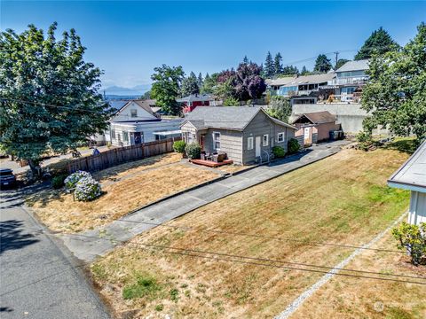 A home in Bremerton