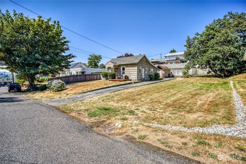 A home in Bremerton