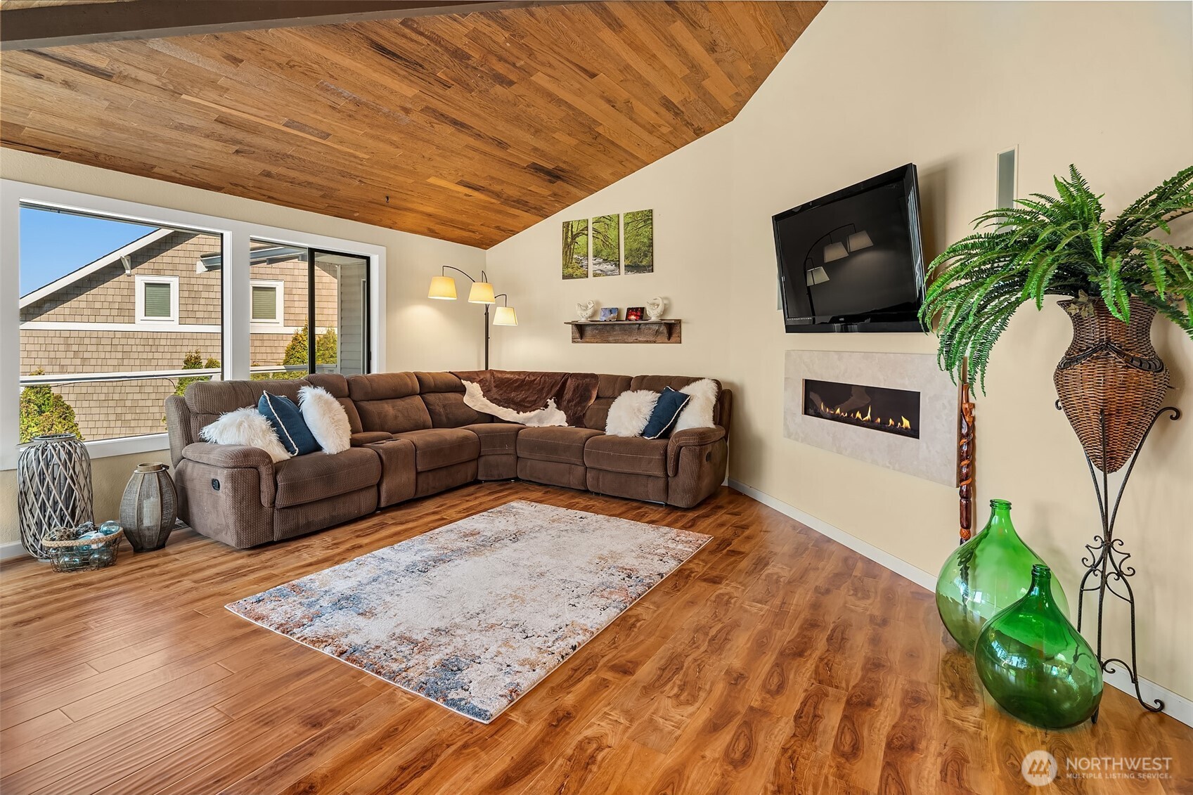 2426 Eastpoint Drive