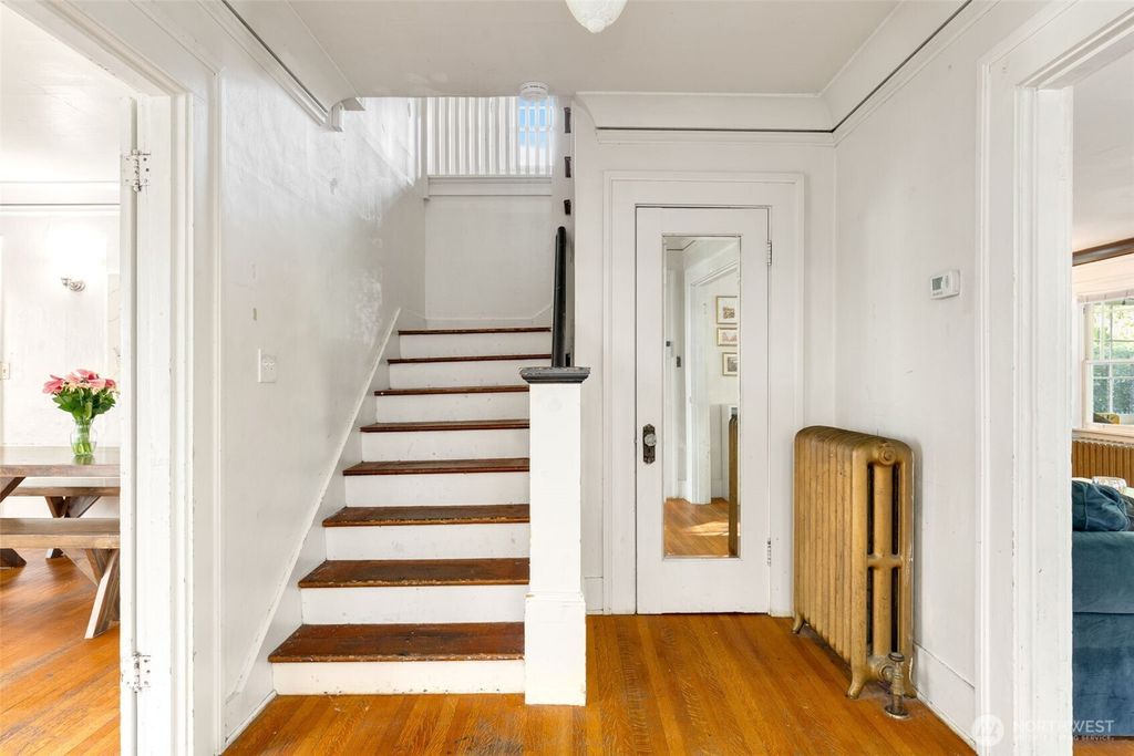 Photo of 5019 17th Avenue NE, Seattle, WA 98105 (MLS # 2359587)