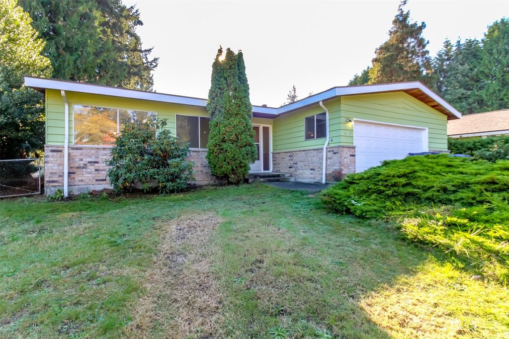 Photo of 16217 48th Avenue S, Tukwila, WA 98188 (MLS # 2308975)