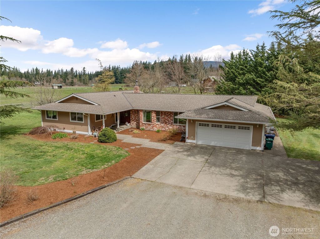 Photo of 30520 SE 358th Street, Enumclaw, WA 98022 (MLS # 2506571)