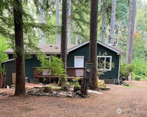 Photo of 91 N Wigeon Place, Hoodsport, WA 98548 (MLS # 2416152)