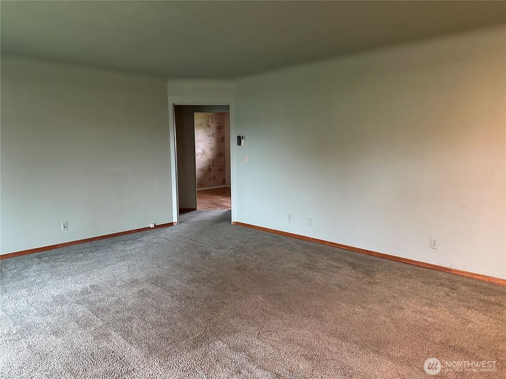 Photo of 2721 Terry Avenue, Longview, WA 98632 (MLS # 2457151)