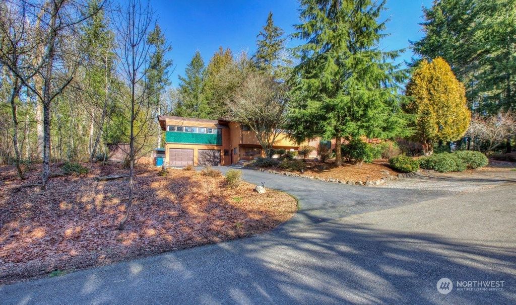 Photo of 19222 SE 320th Street, Kent, WA 98042 (MLS # 2049310)