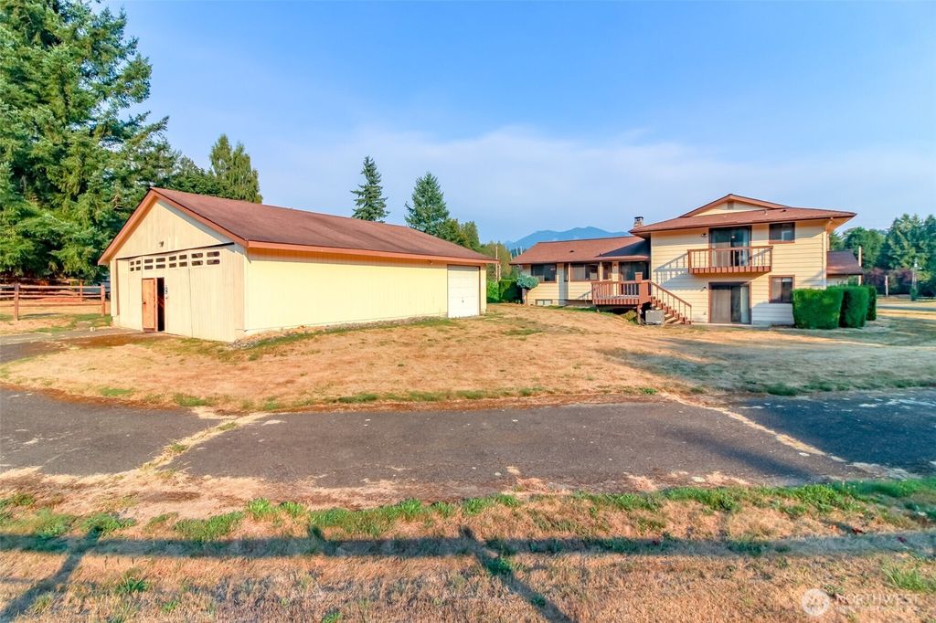 Photo of 36016 SE 49th Street, Fall City, WA 98024 (MLS # 2435251)