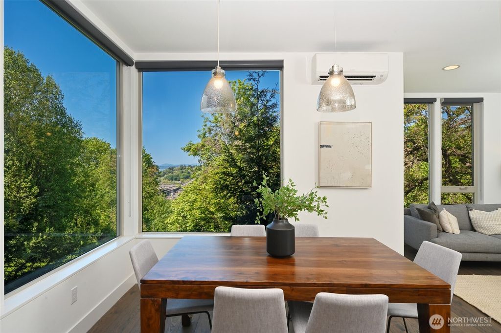 Photo of 1813 12th Avenue W, Seattle, WA 98119 (MLS # 2391102)