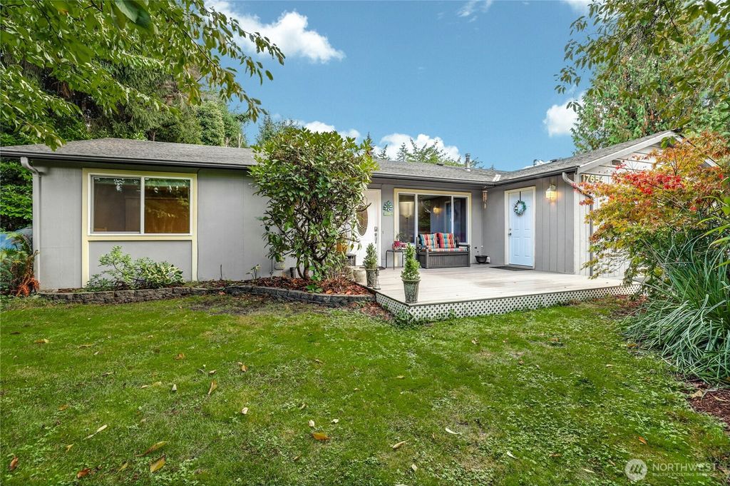 Photo of 17654 86th Avenue NE, Bothell, WA 98011 (MLS # 2405474)