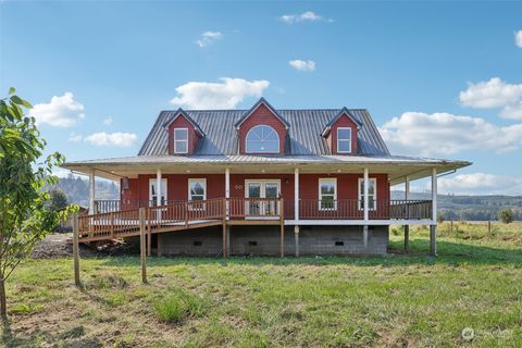 A home in Grays River