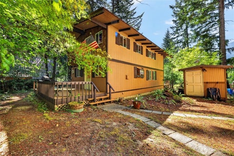Photo of 101 Cascade Drive, Packwood, WA 98361 (MLS # 2551081)