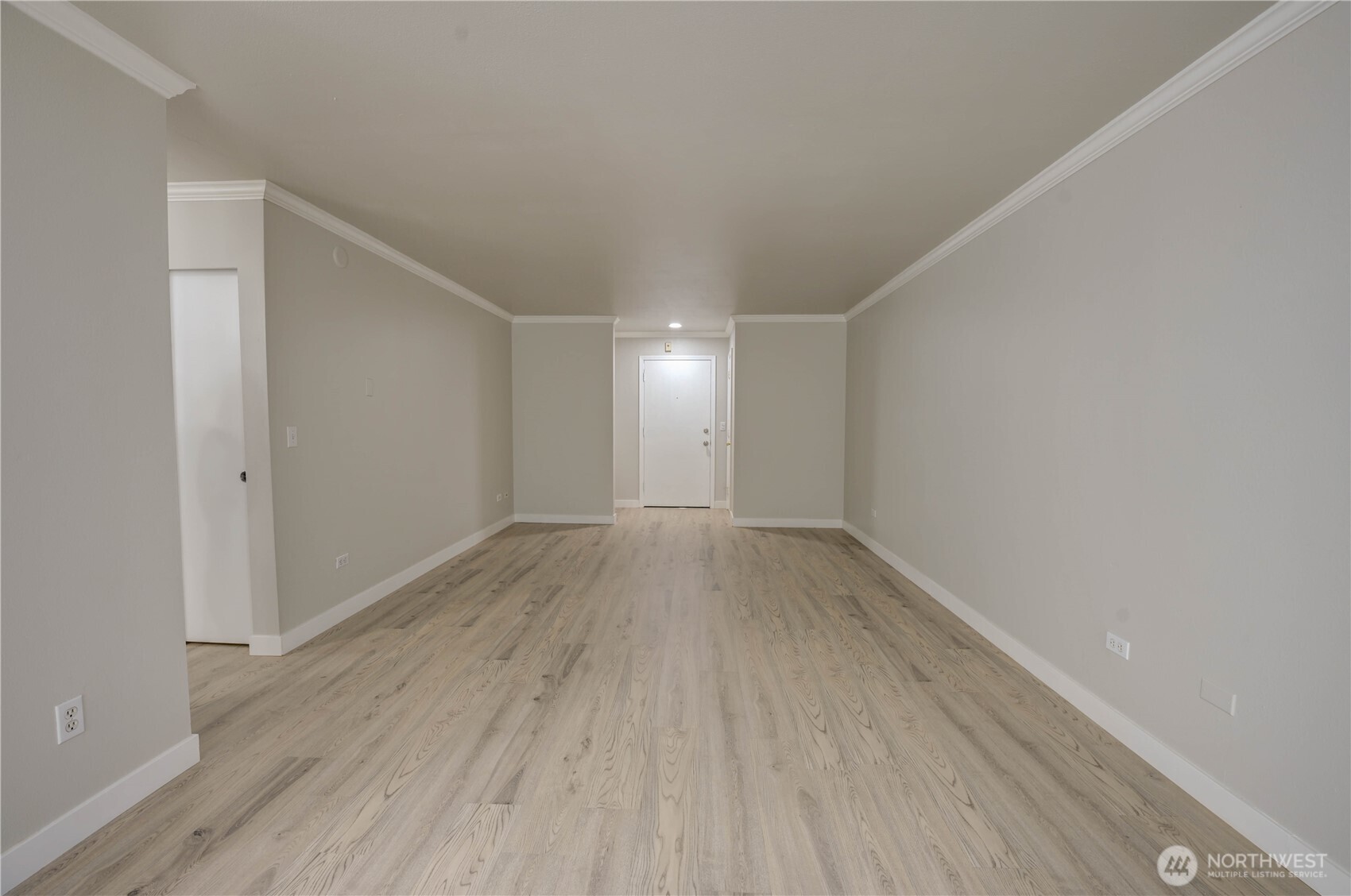 440 St Helens Avenue 209