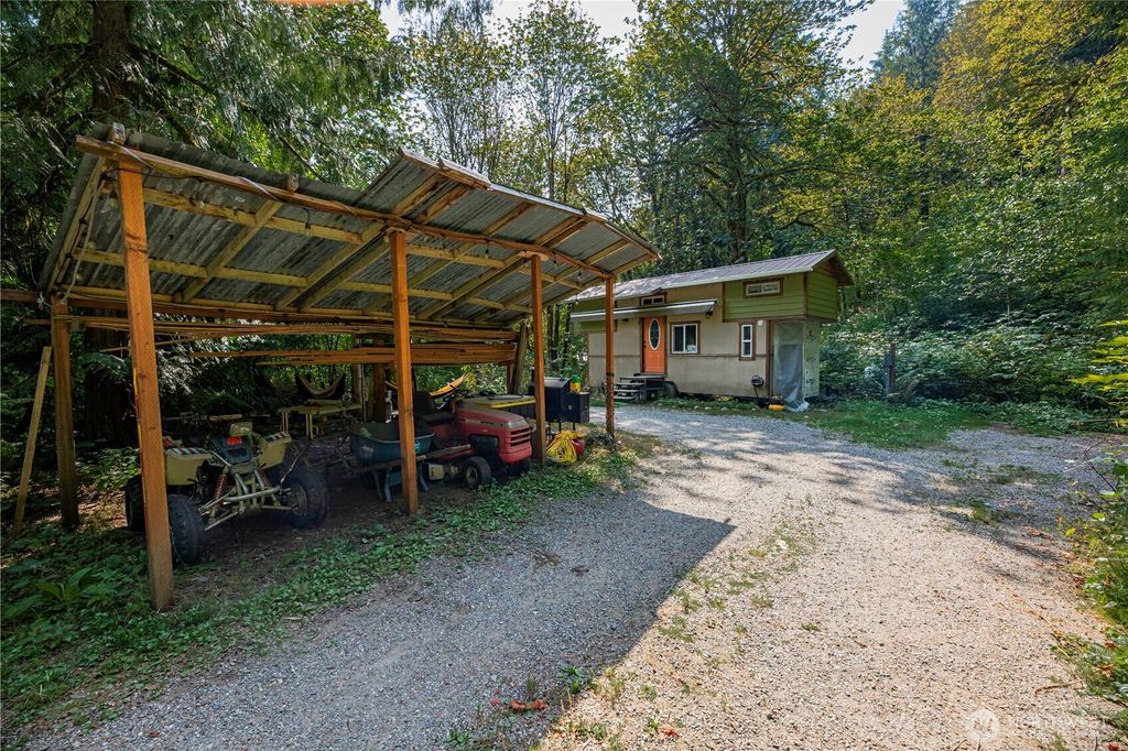 Photo of 9305 312th Avenue SE, Issaquah, WA 98027 (MLS # 2426011)
