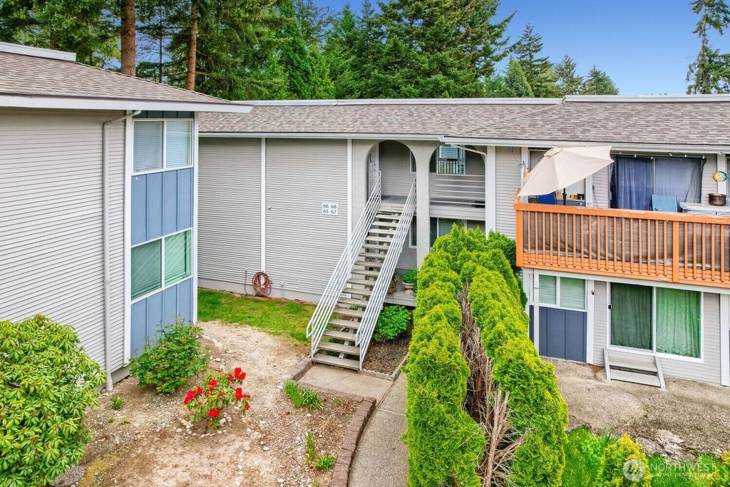 Photo of 17208 NE 45th Street #66, Redmond, WA 98052 (MLS # 2509678)
