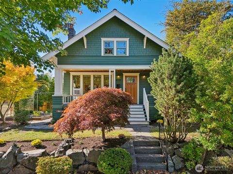 Photo of 6733 9th Avenue NW, Seattle, WA 98117 (MLS # 2443103)