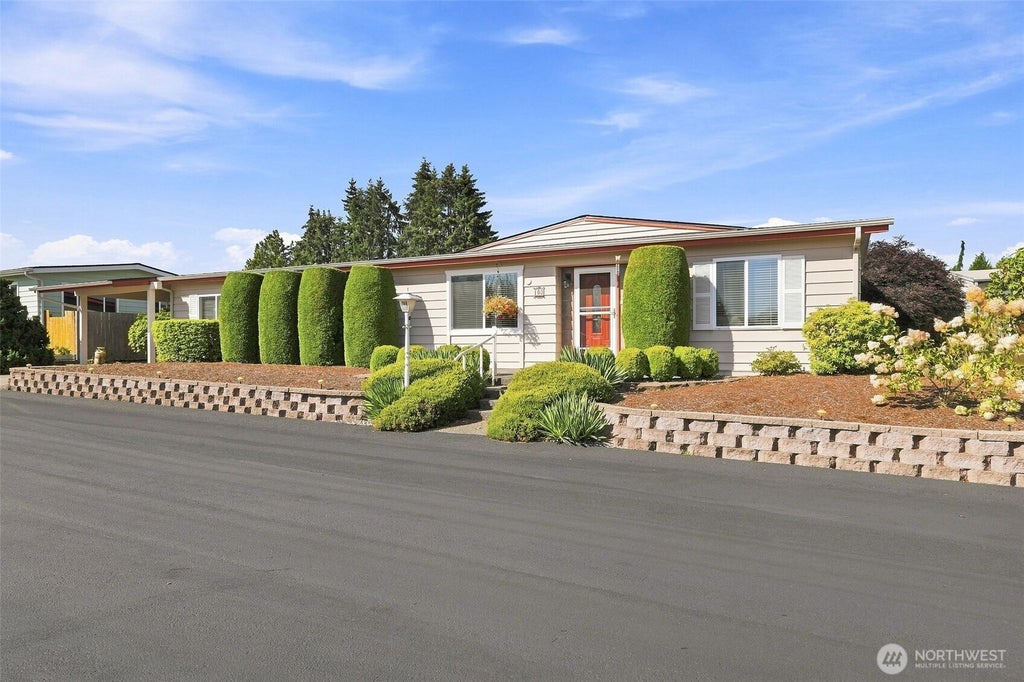 Photo of 2500 Alder Street #103, Milton, WA 98354 (MLS # 2572316)